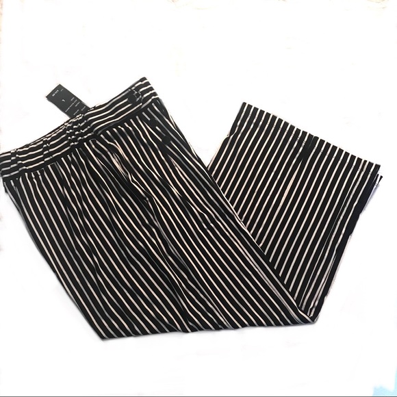 Robert Louis Pants - Robert Louis Wide leg pants ⭐️⭐️